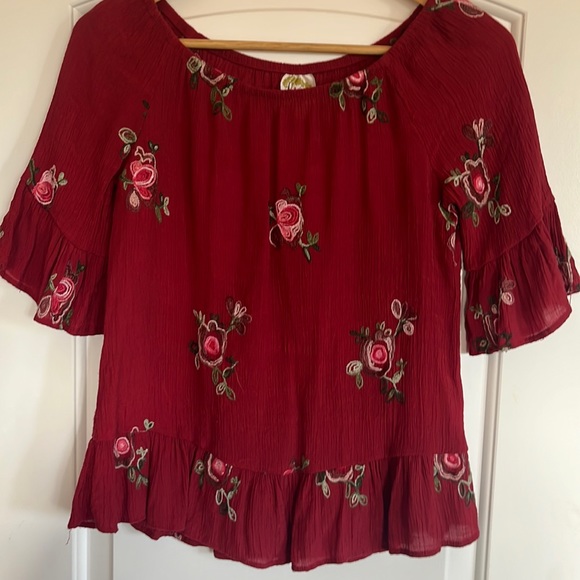 Anthropologie Tops - Anthropology Baja fig and flowers red embroidered Blouse top